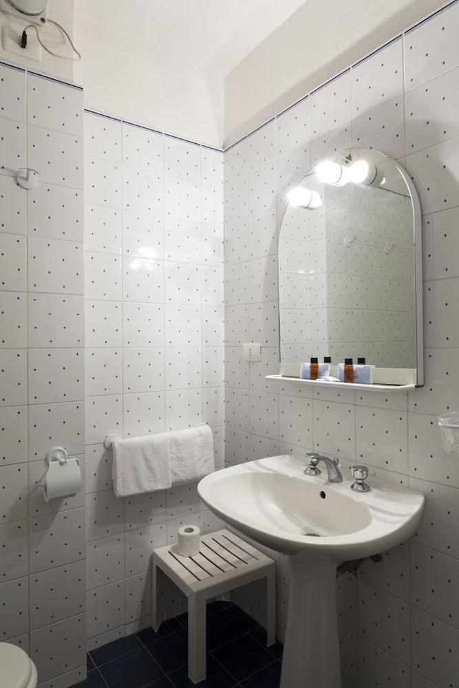 Hotel Fortezza Arborea Luaran gambar